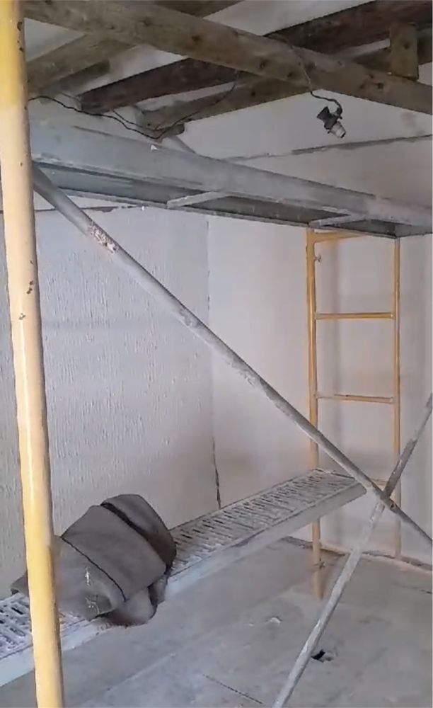 Casa de Aldeia com obras em andamento
