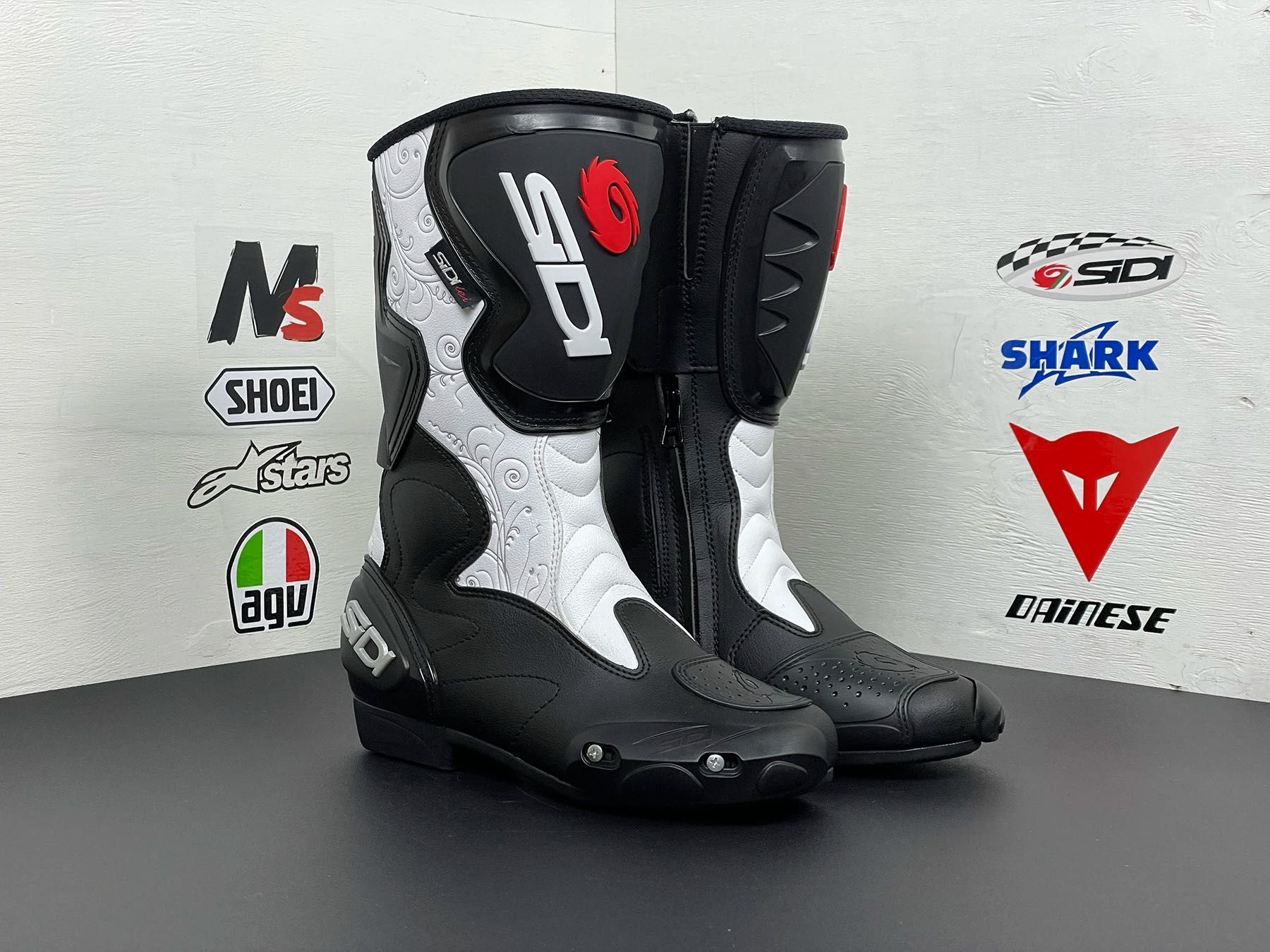 Жіночі мотоботи Sidi, Alpinestars, Dainese Fusion Lei