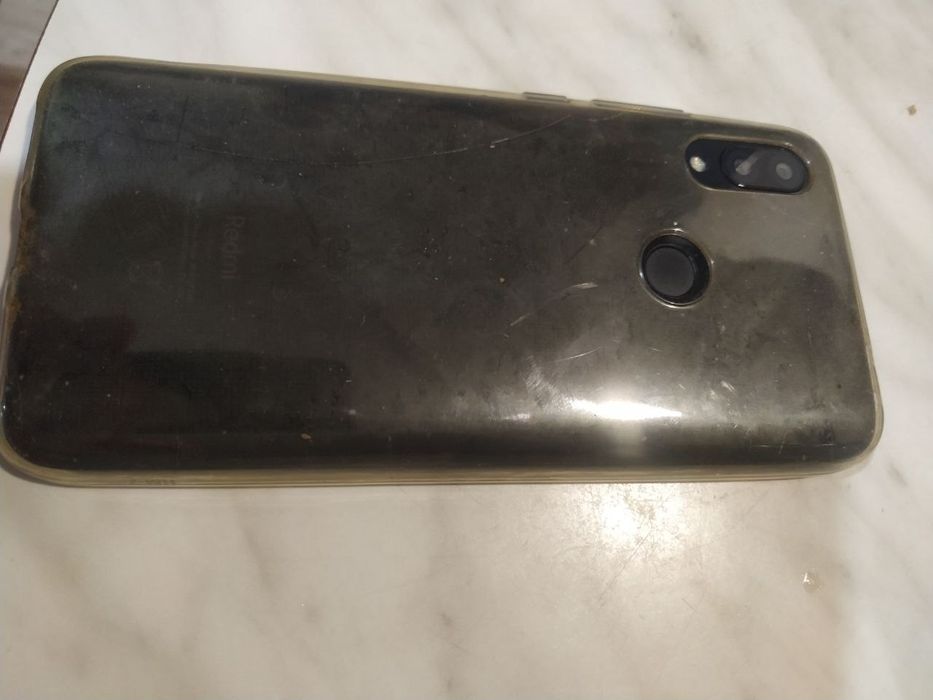 Продам Redmi 7 рабочий