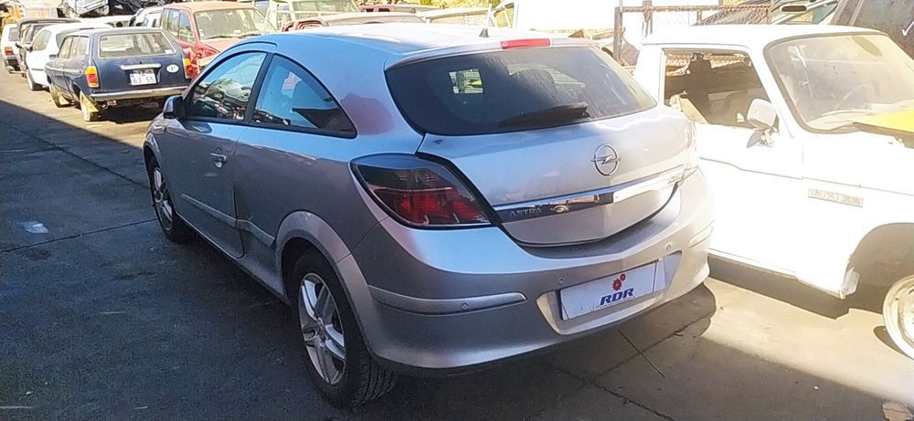 Opel astra H GTC