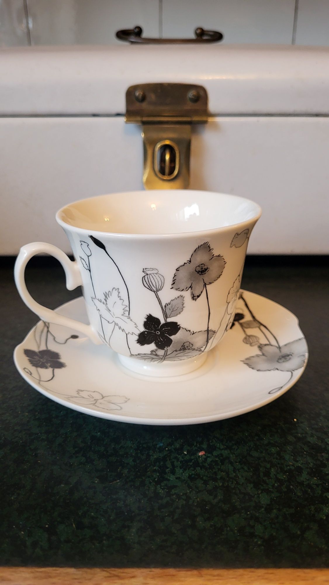 Filiżanka ze spodkiem porcelana Bellissima