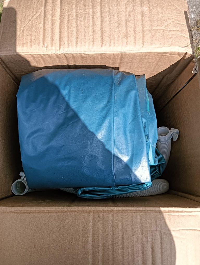 Basen stelażowy INTEX 3.7m x 76cm