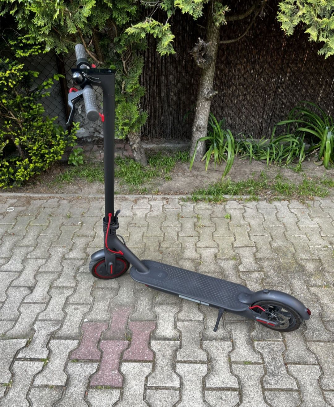 Hulajnoga Xiaomi M365 PRO 300W lepsza niż Mi Electric Scooter 3