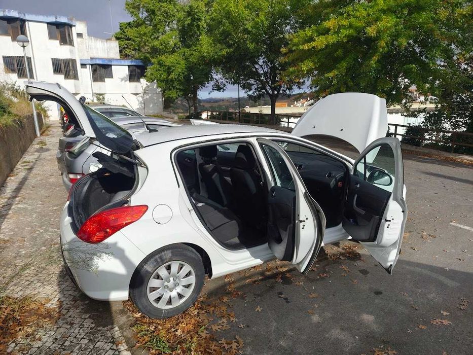 2012 Peugeot 308 ENVY 1.6 HDI 92 FAP 5 c/bola reboque