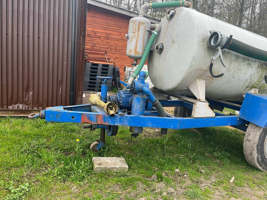 Beczka na wodę z pompą