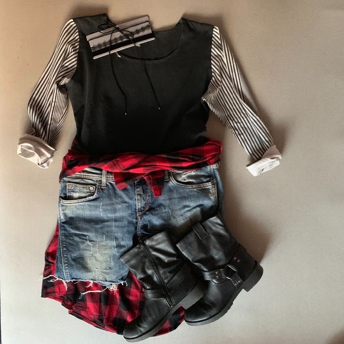 MISS GIRL bluzeczka długi rękaw czarna w paski Grunge lata '90