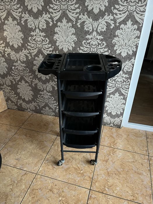 Парикмахерская тележка