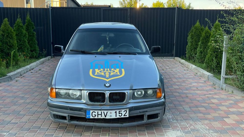 Bmw e36 1.8 avtomat на ходу