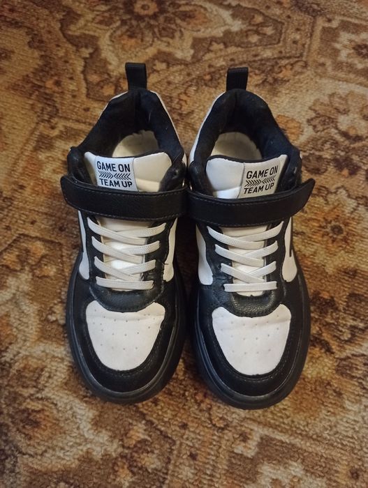 Осінньо- весняні кросівки