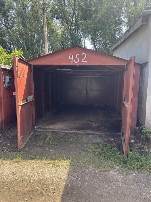 Здам металевий гараж кооператив Дворець,  зразу біля сізо