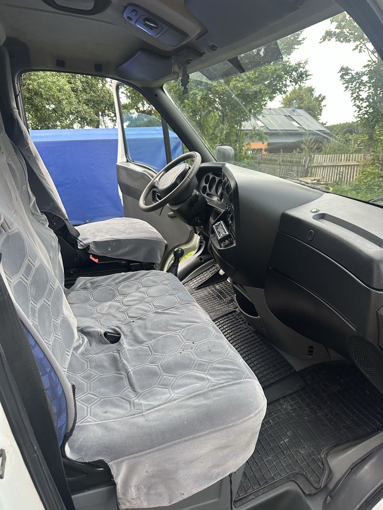 Iveco średniak bliźniak 35C13 vebasto klima