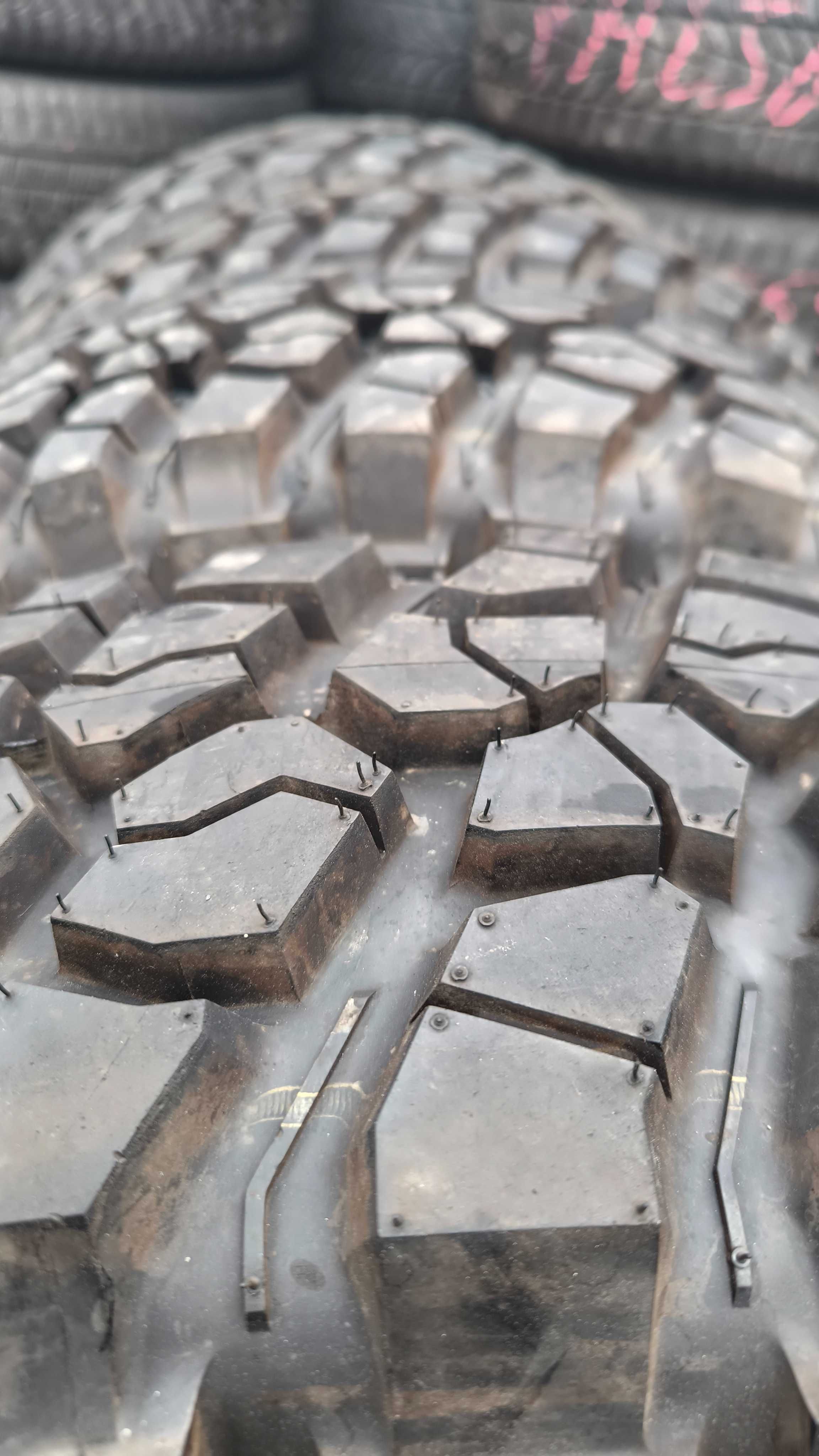 Opony Bfgoodrich Mud-Terrain T/A KM2 255/75r17 111/108Q 17 cali