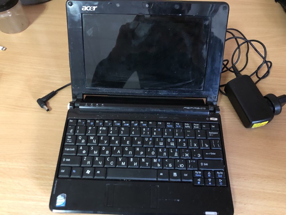 Нетбук acer aspire one