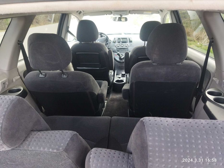 Мітсубісі грандіс