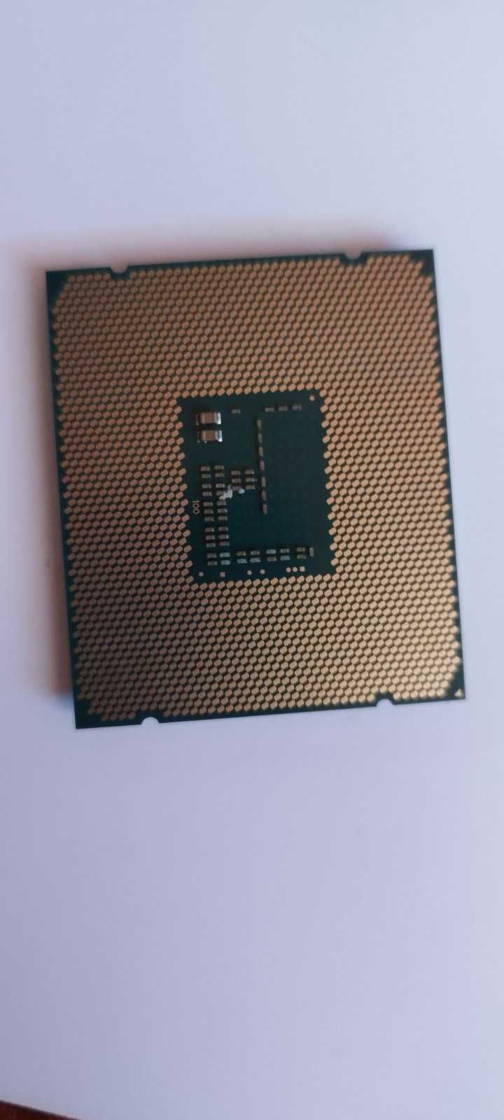 Восьмиядерный Процессор Xeon E5 2640 V3