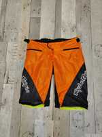 Spodenki rowerowe Troy Lee Designs r.34 (L)