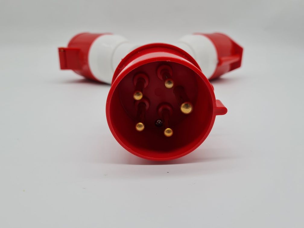 Rozgałęziacz siłowy 5 pin 32A-6H/380-415V ip44 dwa gniazda1