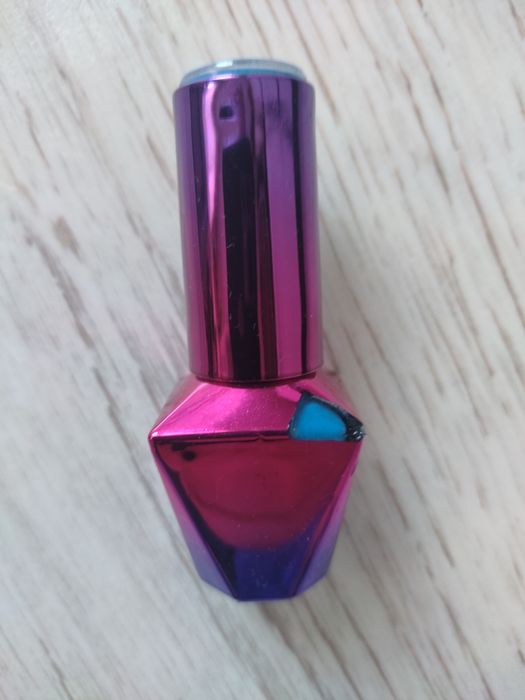 Zestaw dwóch lakierów hybrydowych Cuccio, Molly Lac.