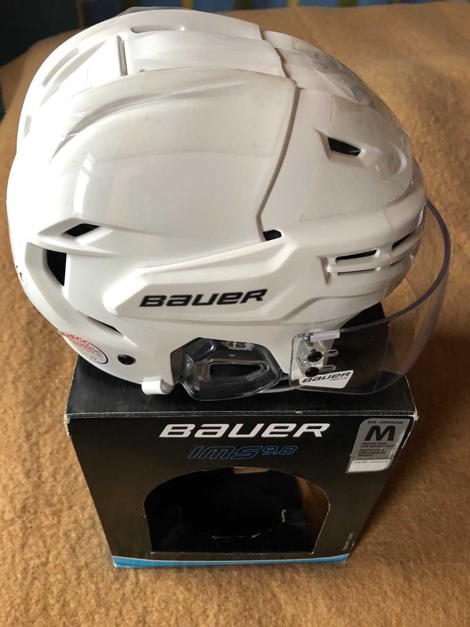 Хокейна форма Bauer / Хокейне спорядження Bauer