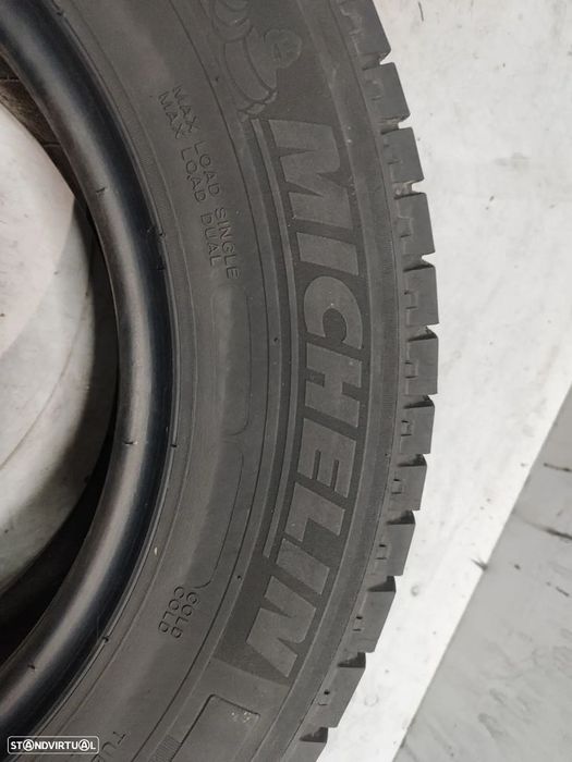 2 pneus semi novos 215-70r15c michelin - oferta dos portes 100 EUROS