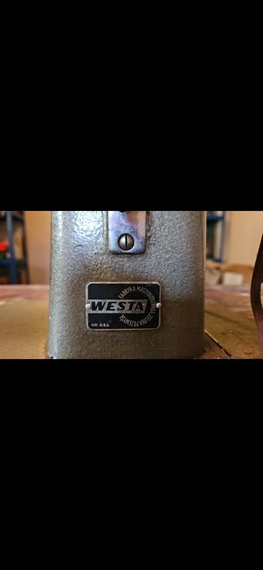 Maszyna do szycia westa