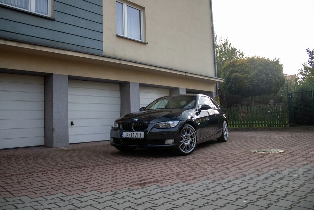 BMW Seria 3 BMW E92 325XI