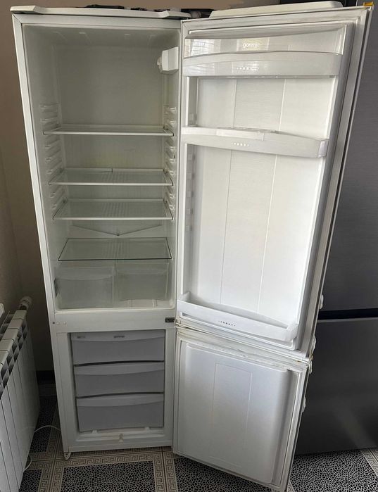 Двокамерний холодильник LG RK4295W