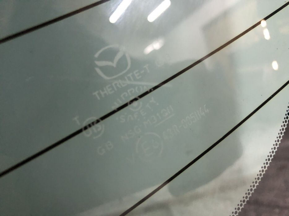Стёкла,стекло,скло Mazda 3 BL Мазда 3