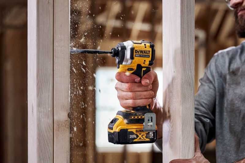 DEWALT Zakrętarka akumulatorowa DCF850N 208Nm 18V /celian/