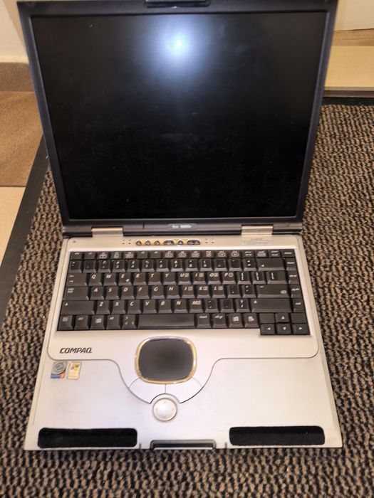 Laptopy stare Compaq X2 oraz Asus