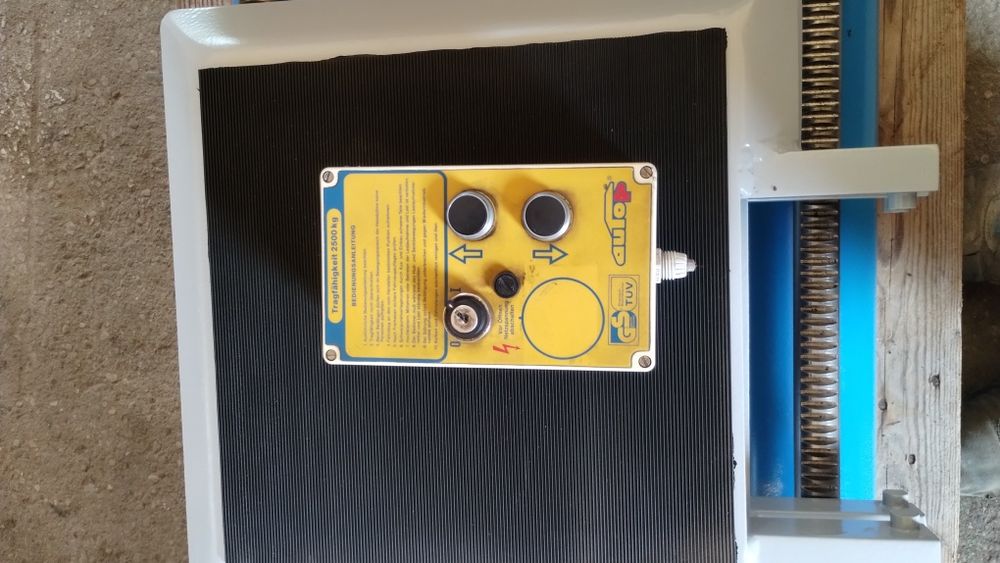 Podnośnik podposadzkowy AUTOP stęplowy hydrauliczny kolumnowy