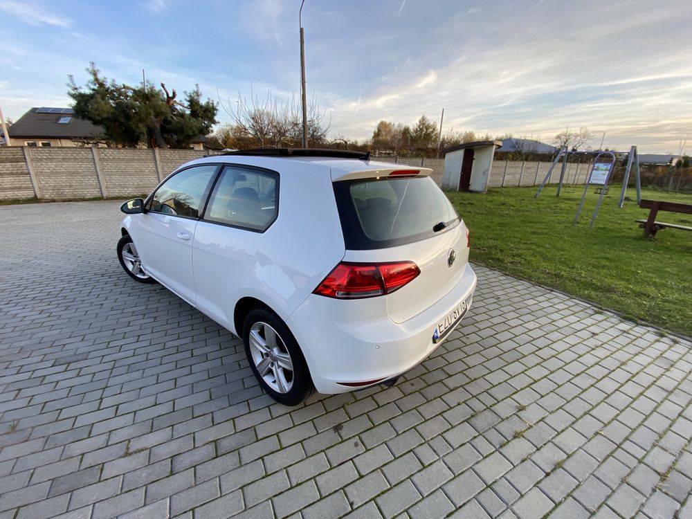 VW Golf 7 1.6TDI szklany dach , bixenon z doswietlaniem ZADBANY !