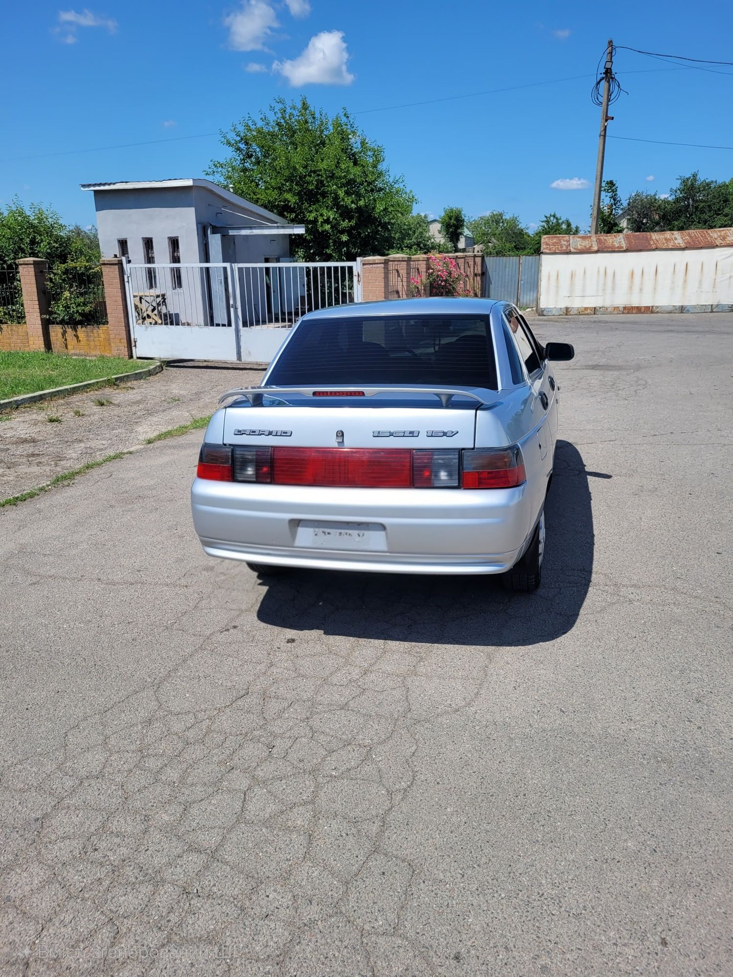 Автомобіль ВАЗ 2110