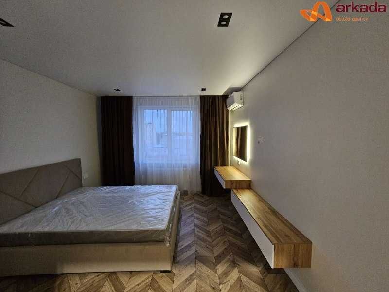 Двокімнатна квартира в новобудові в Центрі, р-н Панорами Плаза.