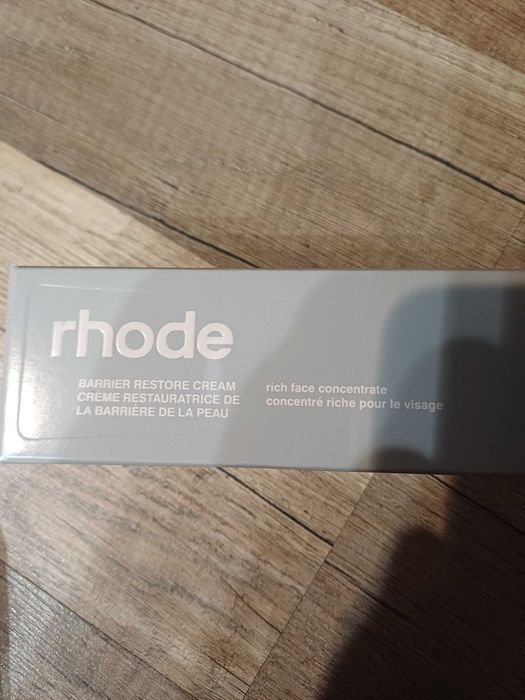 Kosmetyki do pielegnacji zestaw Rhode Skin nowe