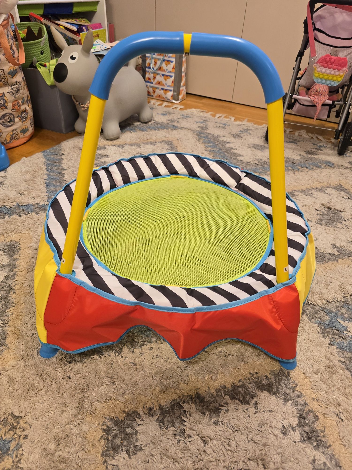 Trampolina dla dziecka