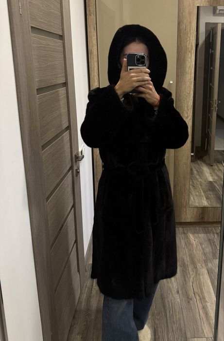 Норковая шуба ,натуральная ,размер xs-s