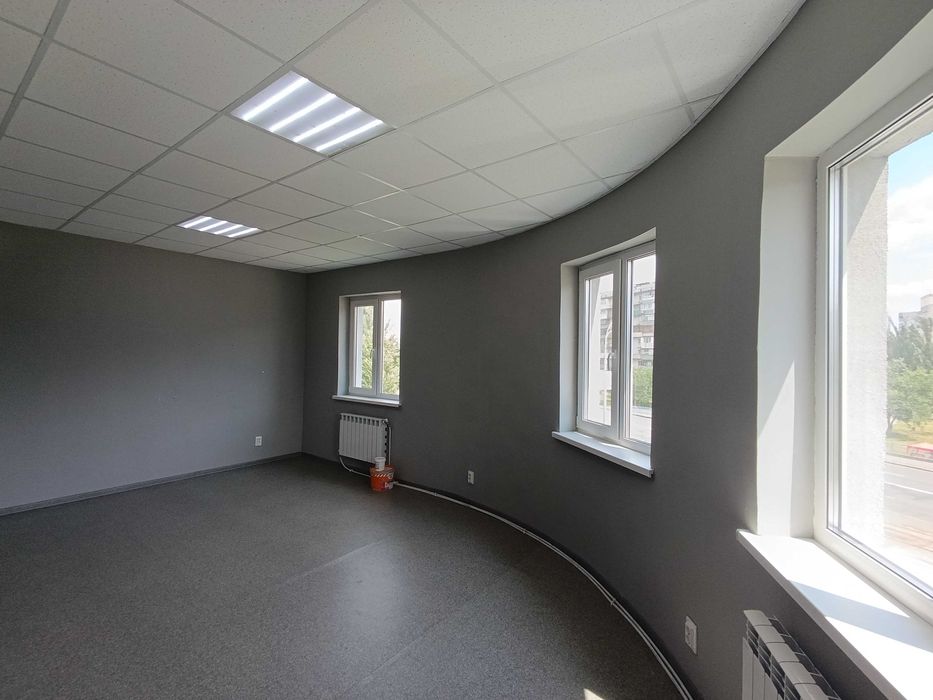 24/25/27/18 м2 кабінети з водою 4-й Л.Лук'яненка-Тимошенко/Оболонський