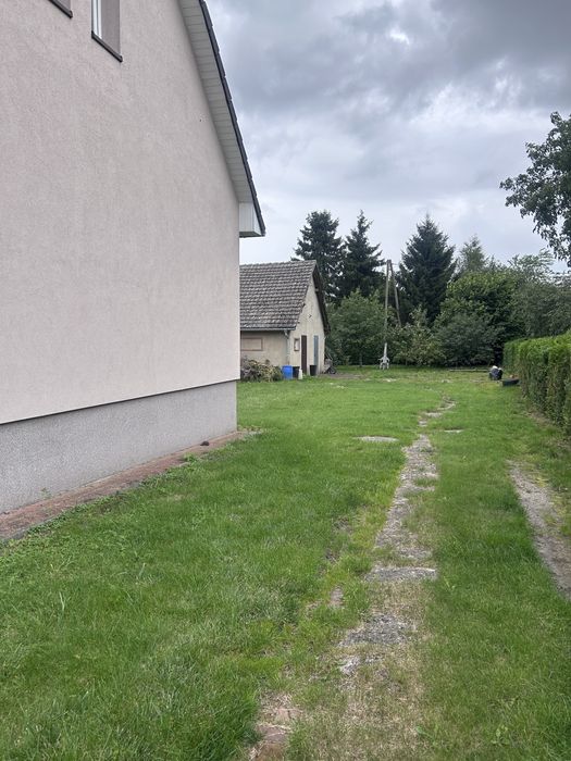 Dom-bliźniak z działką rolną na wsi 80 m2 i sadem
