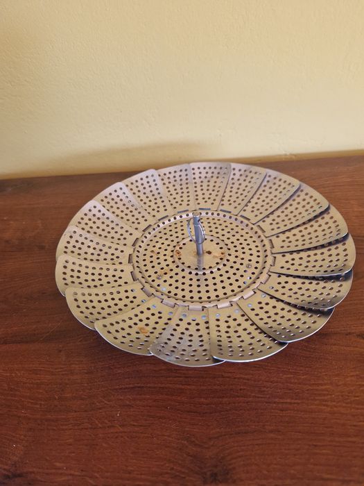 Metalowy, składany  koszyk