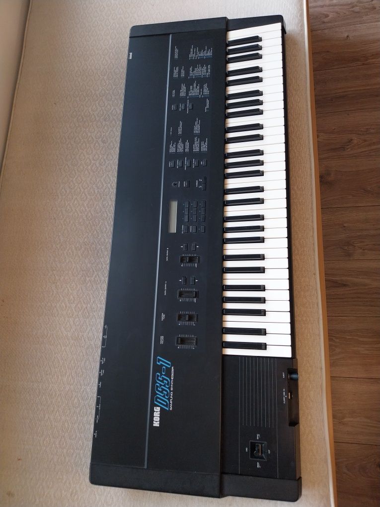 Korg DSS 1-sampler,syntezator