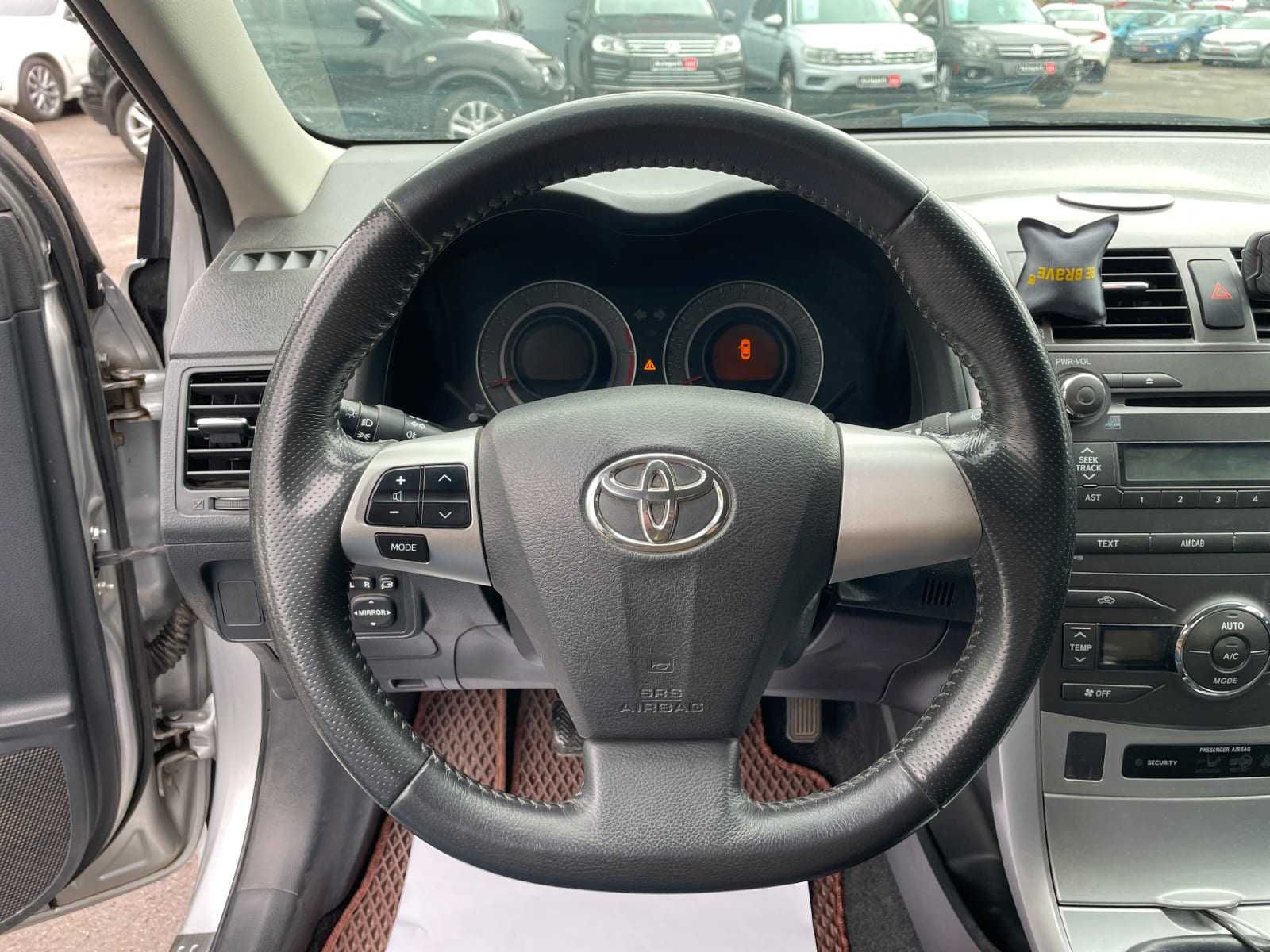 Продам Toyota Corolla 2010р. #43340