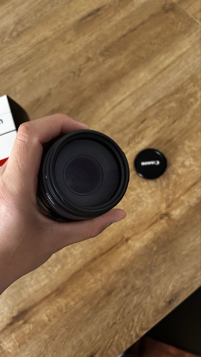 Canon EF 75-300mm