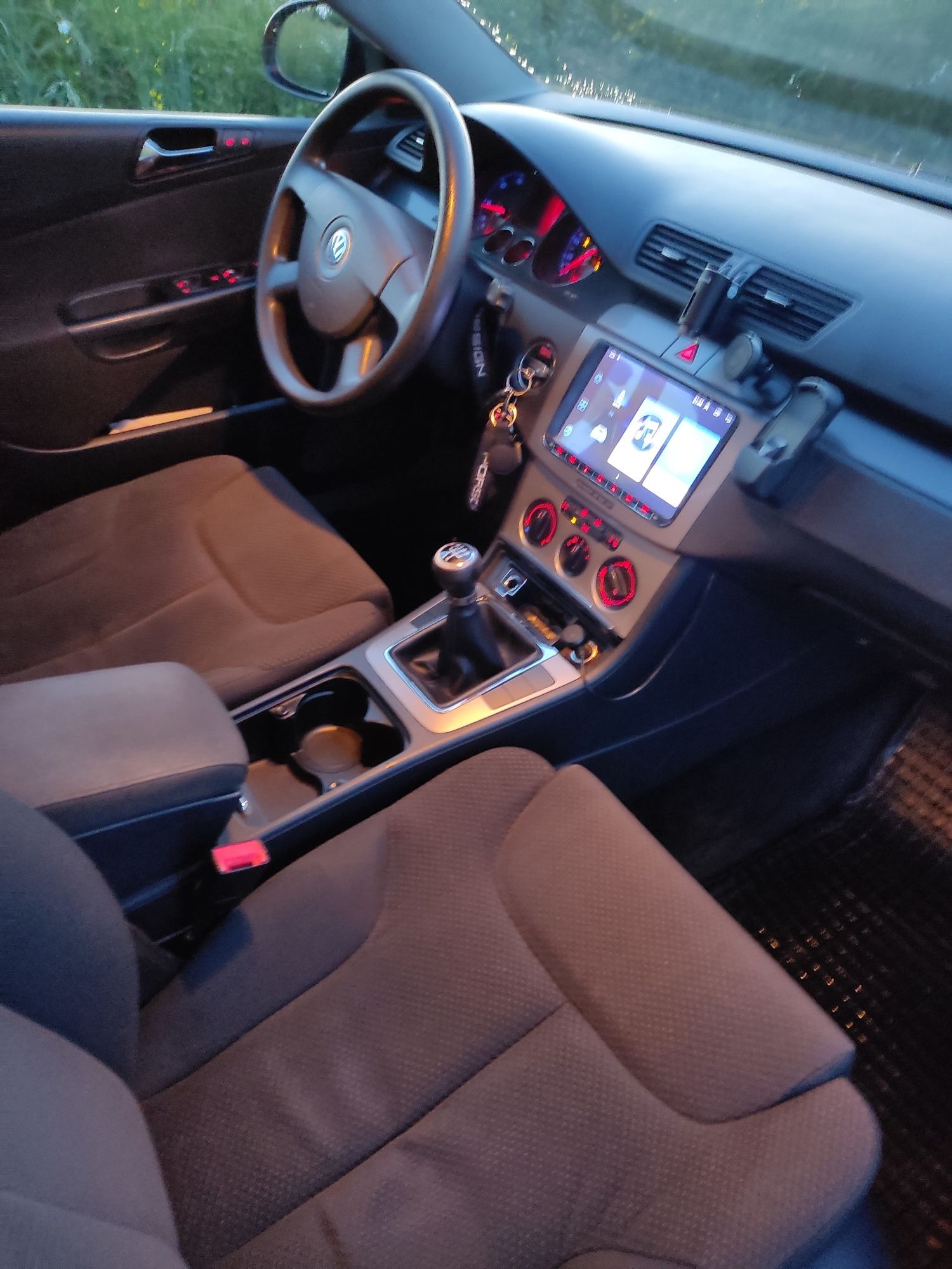 Passat b6 1.9 tdi 105 km Hak klima