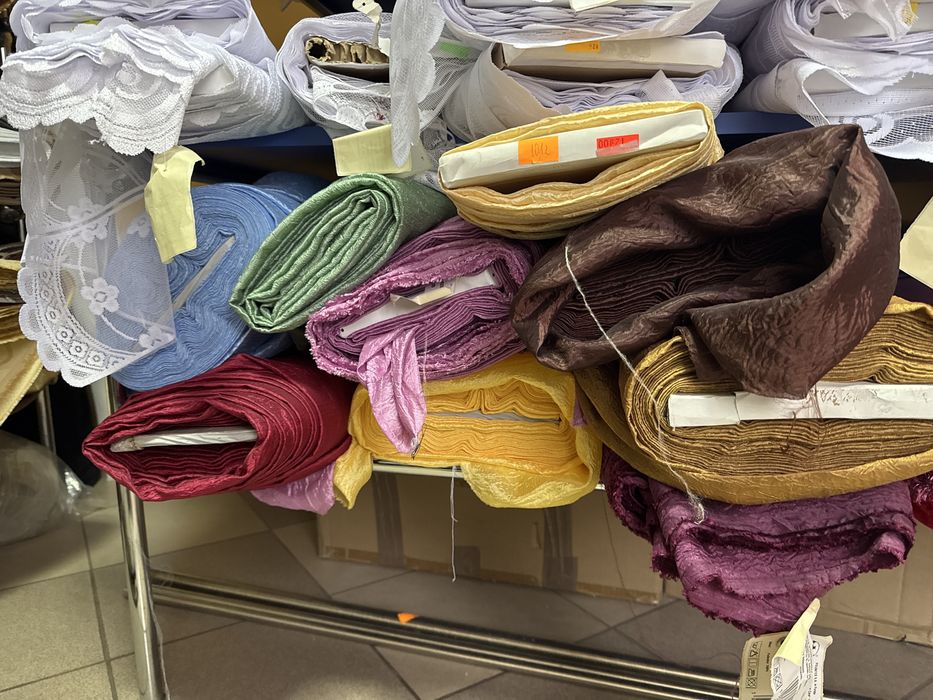 Kolorowy gnieciony cienki materiał na zasłony