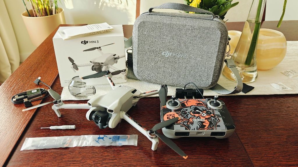 DJI mini 3 + kontroler RC-N1