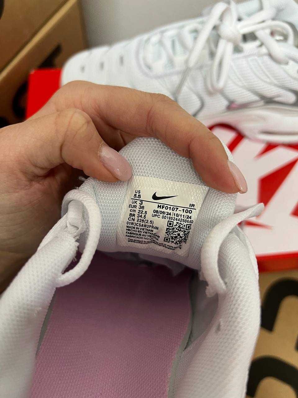 Кроссовки женские Nike TN Plus white pink / Найк ТН белые 37 38 39 40