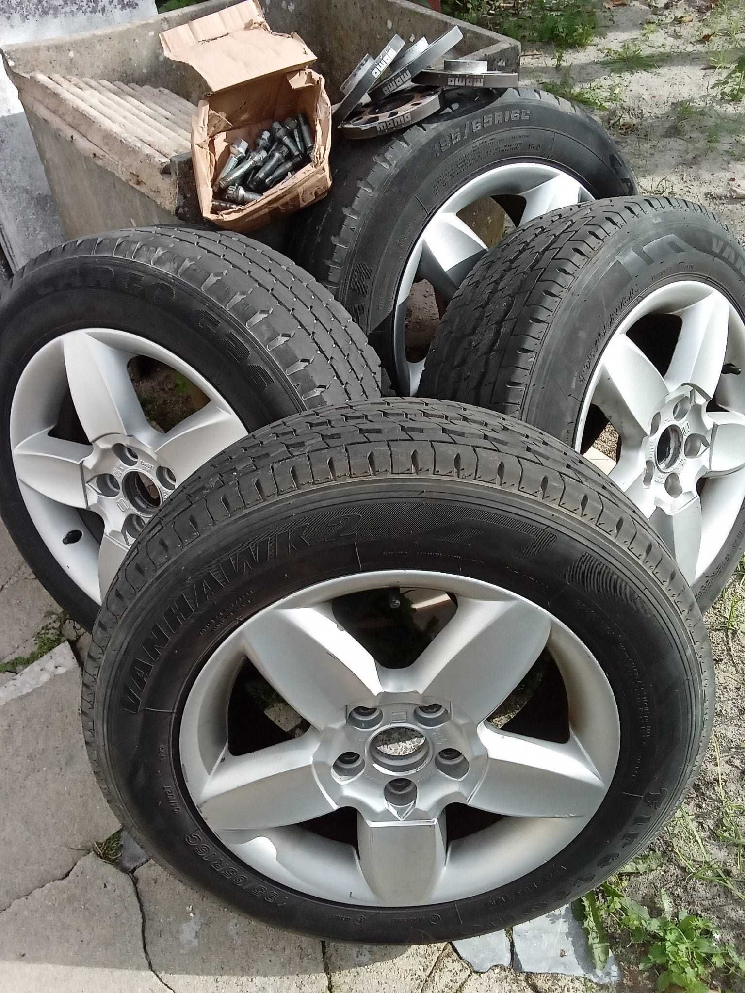 4x Jantes com Pneus 195/65R16C - COMO NOVOS