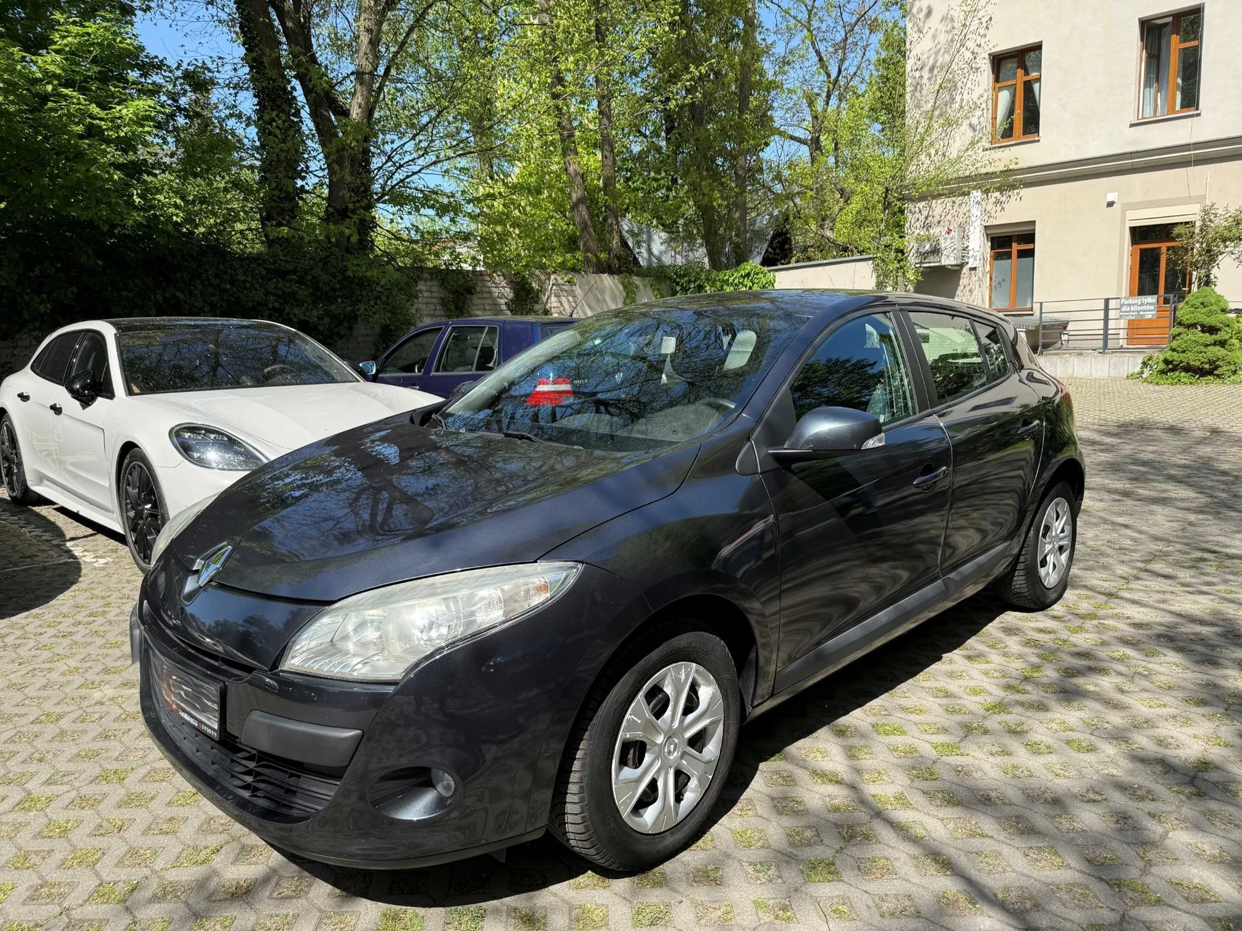 Renault Megane Renault Megane 1.6 benz. | 2009 | 1 właściciel salonPL| 124 tys. km |