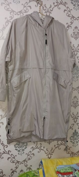 Жіноча осіння куртка